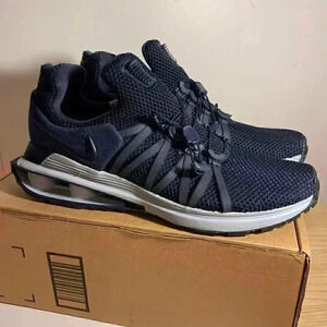 k. 635. NEW NIKE- Navy, Basketball Shoes- US 9 Men's
